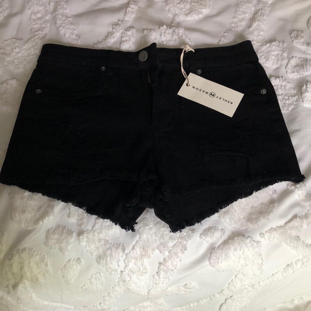 NWT Ashley Mason Jean Cutoff Short